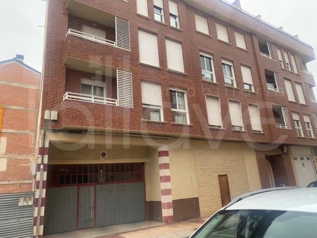 Apartamento centrico con 2 plazas de garaje